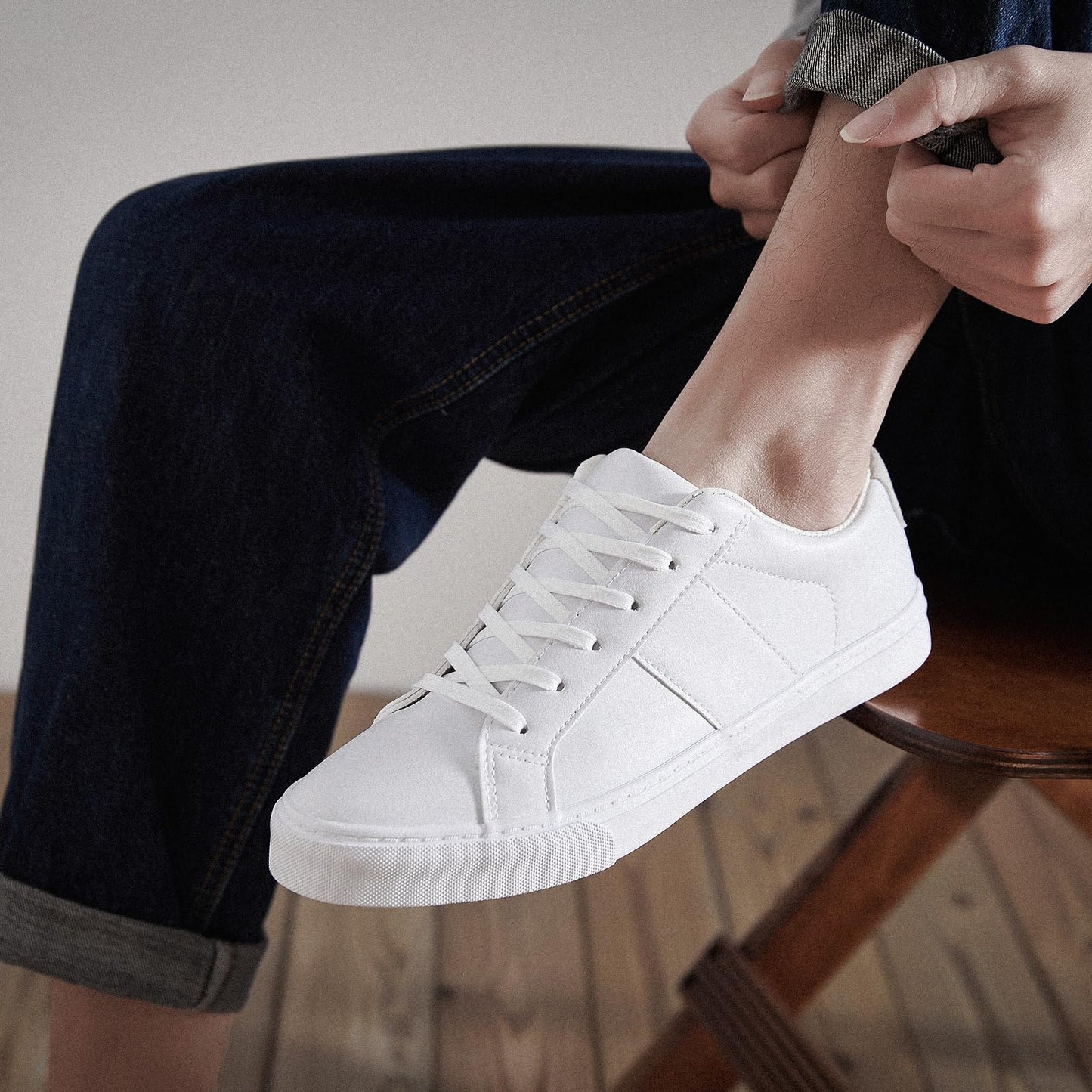 White Leather Sneakers Low Top Lace Up Casual Tennis Shoes